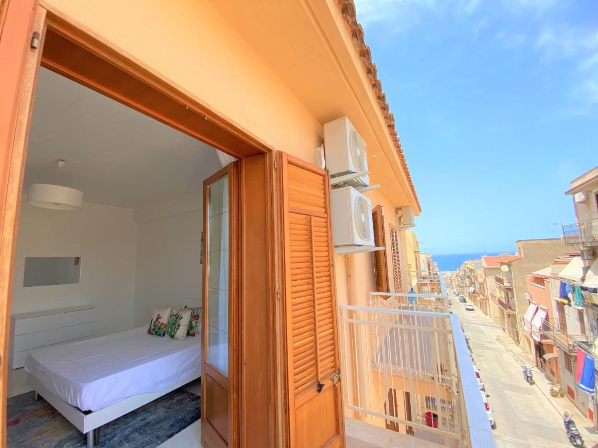Made In Sicilia -In Centro, Aria Condizionata E No Ztl- City Centre, Aircon And No Ltz Apartment Castellammare del Golfo Exterior photo