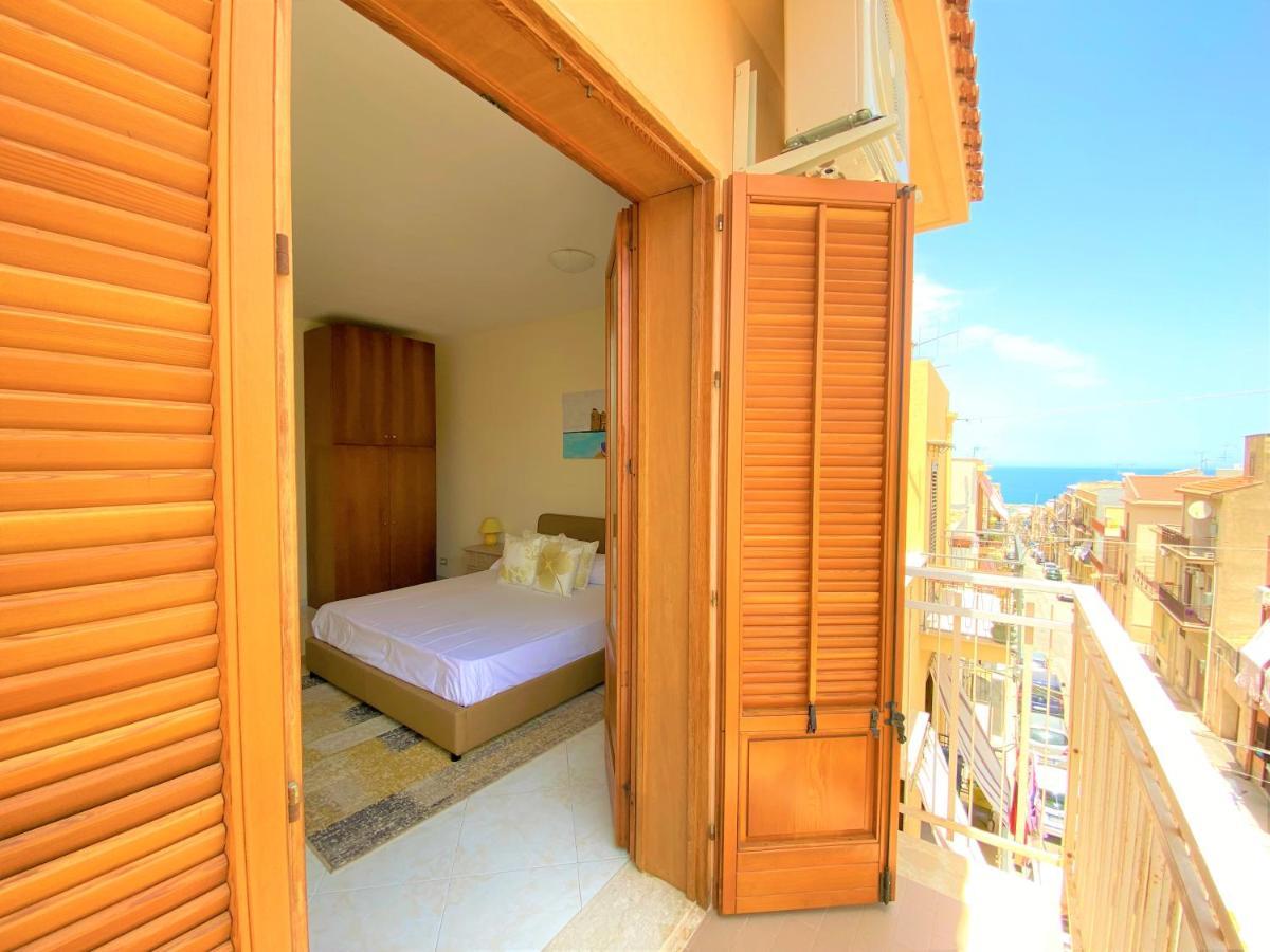 Made In Sicilia -In Centro, Aria Condizionata E No Ztl- City Centre, Aircon And No Ltz Apartment Castellammare del Golfo Exterior photo