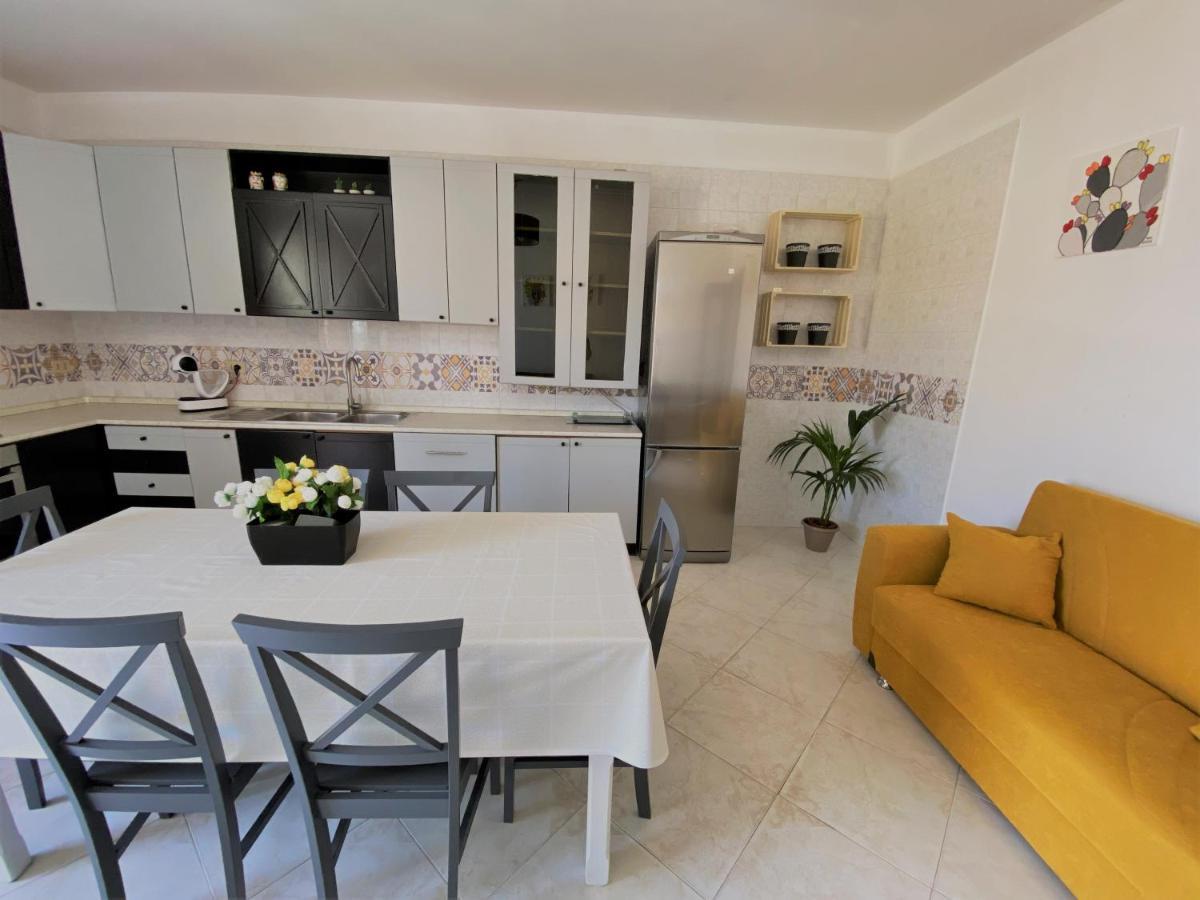 Made In Sicilia -In Centro, Aria Condizionata E No Ztl- City Centre, Aircon And No Ltz Apartment Castellammare del Golfo Exterior photo